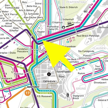 Centrally Located アパート